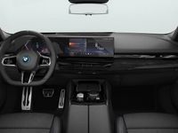 begagnad BMW 530 e Sedan Steptronic M Sport Pro Innovation Travel 2023, Sedan