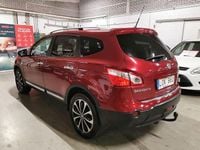 Begagnad Nissan Qashqai +2 142 HK (104 kW) 2011 Röd SUV
