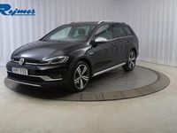 Begagnad VW Golf Alltrack 180 HK (132 kW) 2017 Svart Kombi