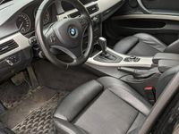 begagnad BMW 320 d xDrive Touring. 2 ägare.