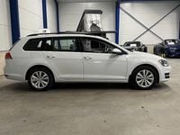 Begagnad VW Golf VII 110 HK (80 kW) 2016 Vit Kombi