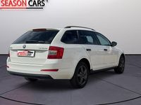Begagnad Skoda Octavia 111 HK (81 kW) 2015 Vit Kombi