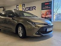 Begagnad Toyota Corolla Hybrid Style 122 HK (89 kW) 2019 Grön Halvkombi