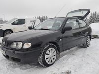 Begagnad Toyota Corolla 97 HK (71 kW) 2000 Halvkombi