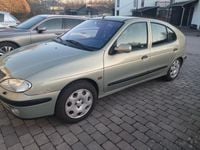 Begagnad Renault Mégane II 107 HK (78 kW) 2003