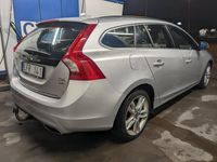 begagnad Volvo V60 D6 Plug-in Hybrid AWD Geartronic Momentum Euro 5