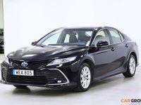 Begagnad Toyota Camry Hybrid Active 218 HK (160 kW) 2022 Svart