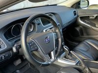 begagnad Volvo V40 CC D2 Powershift Momentum Euro 5