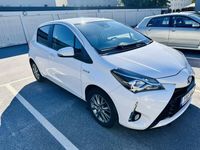 begagnad Toyota Yaris Hybrid e-CVT Euro 6