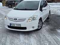 Begagnad Toyota Auris 90 HK (66 kW) 2011 Halvkombi