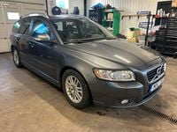 Begagnad Volvo V50 Momentum 116 HK (85 kW) 2011 Grå Kombi