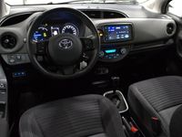 begagnad Toyota Yaris Hybrid e-CVT/Backkamera/Euro 6