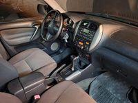 Begagnad Toyota RAV4 150 HK (110 kW) 2004 Svart SUV