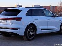 Begagnad Audi e-tron Proline 300 kW (408 HK) 2019 Vit samma som bilen SUV