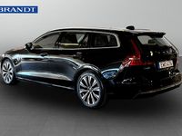 Begagnad Volvo V60 252 HK (185 kW) 2023 Svart Kombi