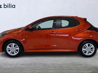 Begagnad Toyota Yaris Hybrid Active 117 HK (86 kW) 2022 Orange Halvkombi