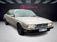 Begagnad Jaguar XJ Sovereign 185 HK (136 kW) 1988 Ljusgrå Sedan