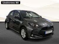 Begagnad Toyota Yaris Hybrid Active 92 HK (67 kW) 2021 Mörkgrå Halvkombi