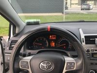 begagnad Toyota Avensis Kombi 2.2 D-4D Euro 5