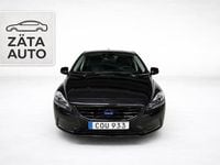 Begagnad Volvo V40 Momentum 180 HK (132 kW) 2014 Svart Halvkombi