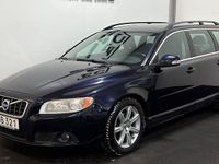 Begagnad Volvo V70 Momentum 109 HK (80 kW) 2010 Mörkblå Kombi