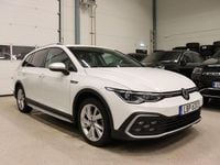 Begagnad VW Golf Alltrack 190 HK (139 kW) 2022 Vit Kombi