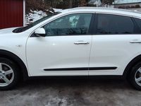 begagnad Kia Niro Hybrid DCT EX, GLS Euro 5 VÄRMARE