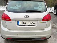 Begagnad Kia Venga 90 HK (66 kW) 2011 Halvkombi