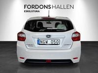 Begagnad Subaru Impreza 114 HK (83 kW) 2013 Vit Halvkombi