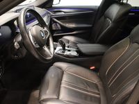 begagnad BMW 540 540i xDrive TouringM-Sport H/K-ljud Head-Up Drag Panorama