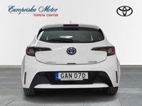 begagnad Toyota Corolla Verso Corolla 1,8 Hybrid Active V-hjul Approved used 2022, Kombi