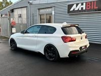 Begagnad BMW M140 M Sport 340 HK (250 kW) 2019 Vit Halvkombi