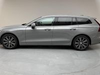 Begagnad Volvo V60 Core 350 HK (257 kW) 2024 Grå Kombi