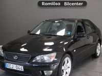 Begagnad Lexus IS200 155 HK (114 kW) 2004 Svart Sedan