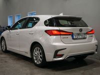 begagnad Lexus CT200h 136hk Värmare Kamera GPS V-hjul Nyservad