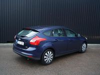 Begagnad Ford Focus Trend 120 HK (88 kW) 2012 Blå Halvkombi