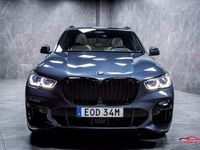 begagnad BMW X5 M50i M-Sport Innovation 530hk Värm Drag Pano HUD Moms