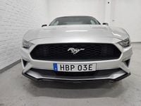 Begagnad Ford Mustang 290 HK (213 kW) 2019 Ljusgrå (grå) Sportkupé