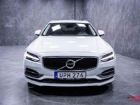 Begagnad Volvo V90 Momentum 392 HK (288 kW) 2019 Vit Kombi