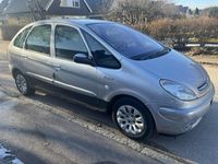 begagnad Citroën Xsara Picasso 1.8 NYBESIKTIGAD