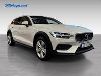 Begagnad Volvo V60 CC SE 192 HK (141 kW) 2020 Vit Kombi