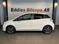 Begagnad Toyota Yaris Multidrive S 99 HK (72 kW) 2013 Vit Halvkombi