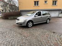 begagnad Skoda Fabia 1.4L i fint Skick