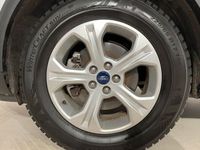 begagnad Ford Kuga TITANIUM 2.5 PLUG-IN HYBRID V-HJUL 2021, SUV