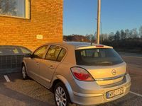 Begagnad Opel Astra 105 HK (77 kW) 2005