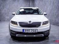 Begagnad Skoda Octavia Scout 184 HK (135 kW) 2016 Vit Kombi