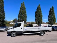 begagnad Iveco Daily 70C 3,0 maxlast 4250kg 5,2m flak 2023, Transportbil