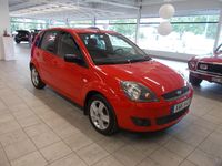 Begagnad Ford Fiesta 81 HK (59 kW) 2008 Röd (colorado red) Halvkombi