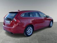 Begagnad Volvo V60 Momentum 184 HK (135 kW) 2014 Röd Kombi