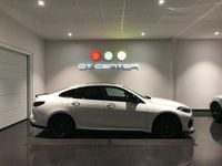 Begagnad BMW M235 M Performance 306 HK (225 kW) 2020 Vit/svart läder Sedan